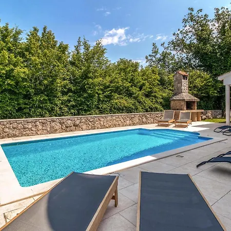4 Bedroom Gorgeous In Dobrinj