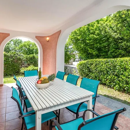 Σπίτι διακοπών 4 Bedroom Gorgeous In