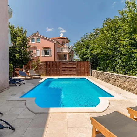 Nyaraló 4 Bedroom Gorgeous In Dobrinj